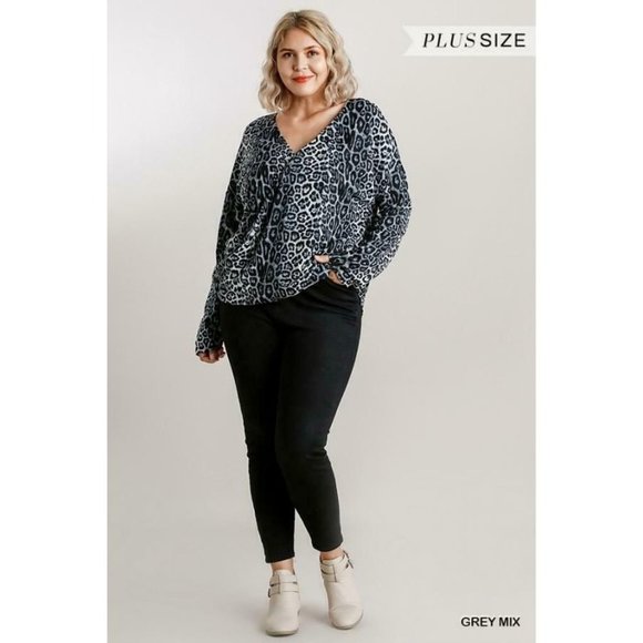 Umgee Plus Size Grey Mix Animal Print Long Sleeve Wrap Front Top - Picture 2 of 4